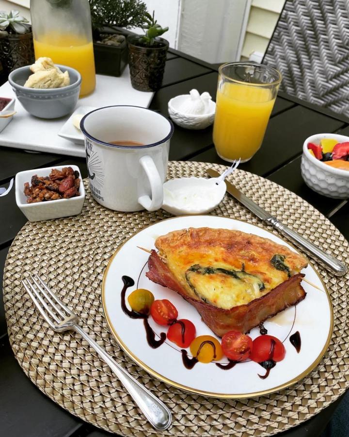 Heritage Quay Bed & Breakfast ピクトゥー エクステリア 写真